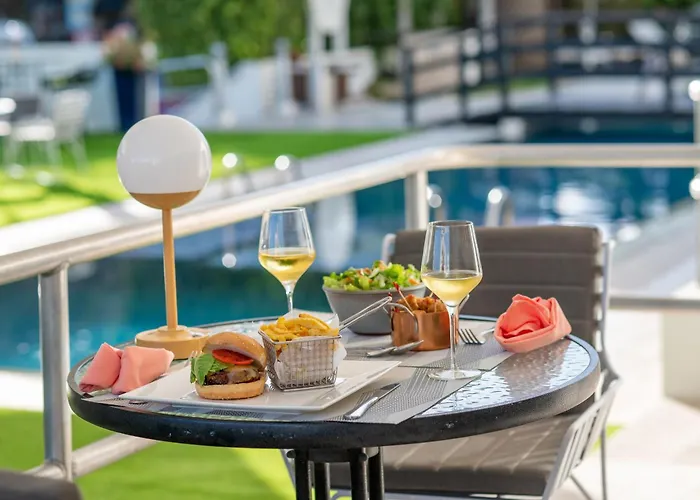 The Rockley By Ocean Hotels - Breakfast Included